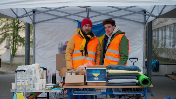 The team of volunteers distributing food, drinks and other donations to refugees on the Ukrainian border.